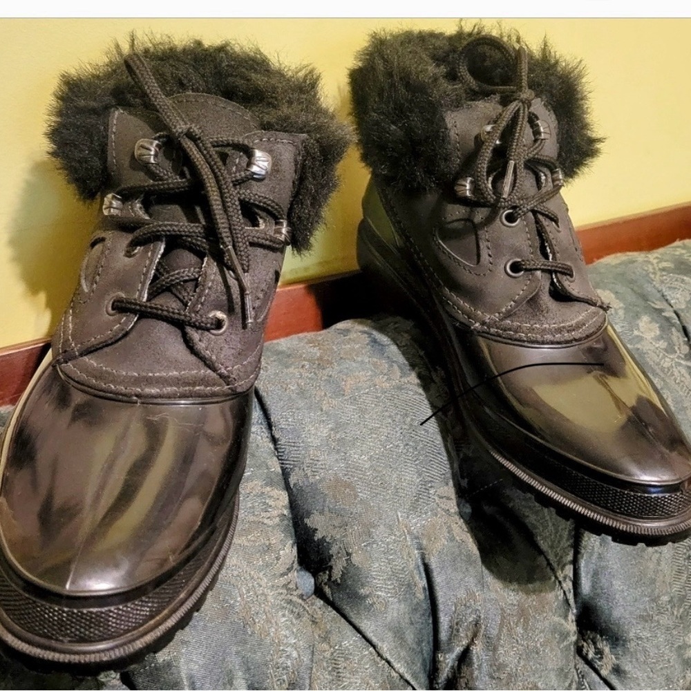 Baffin Black Waterproof Winter Snow
Boots Fur Trim Duck Boots Size 7 EUC - Picture 10 of 13